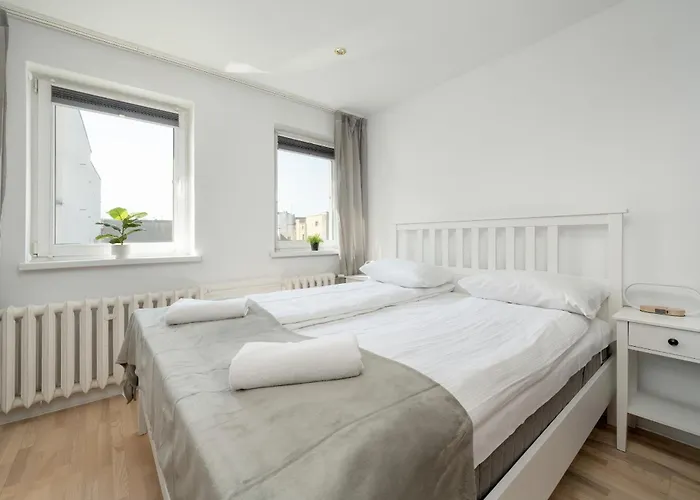 Lägenhet Przestronne Przy Rynku We Wroclawiu Z Klimatyzacja I Wanna By Renters