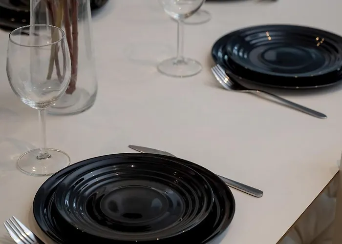 Lägenhet Przestronne Przy Rynku We Wroclawiu Z Klimatyzacja I Wanna By Renters